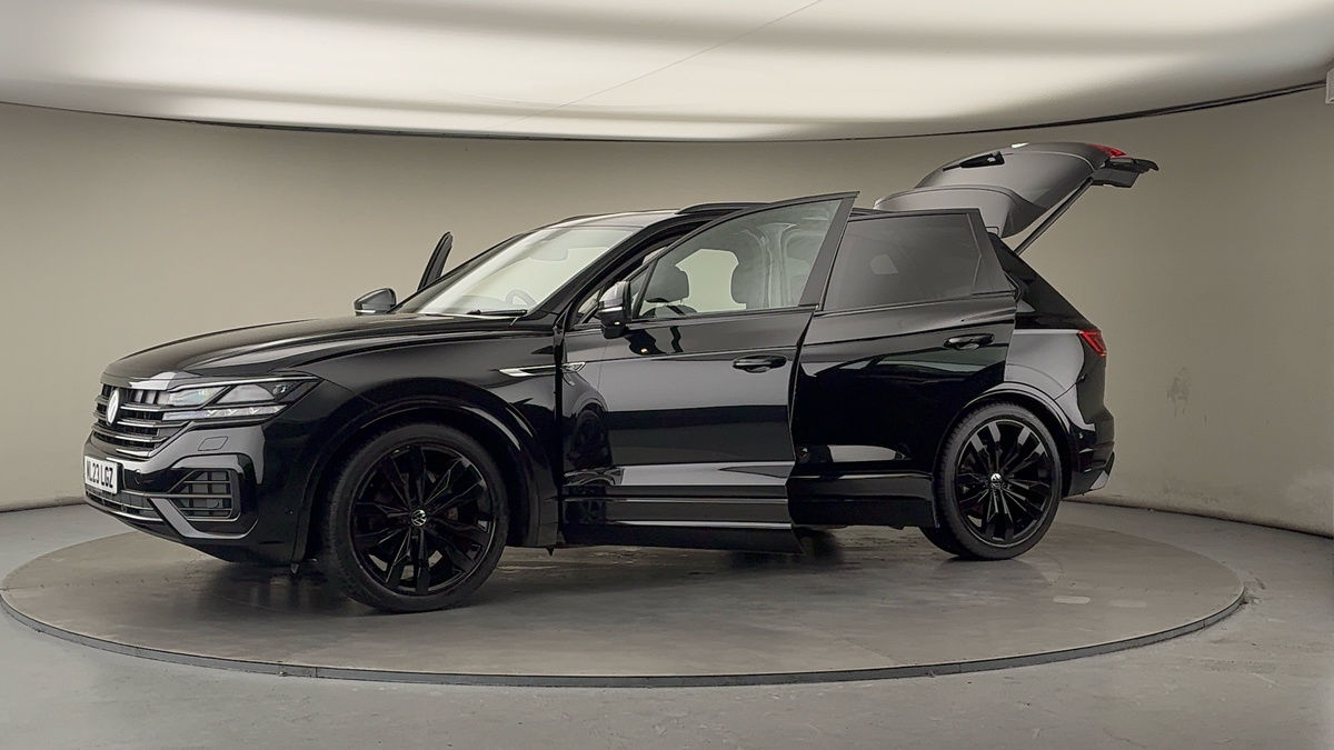 More views of Volkswagen Touareg