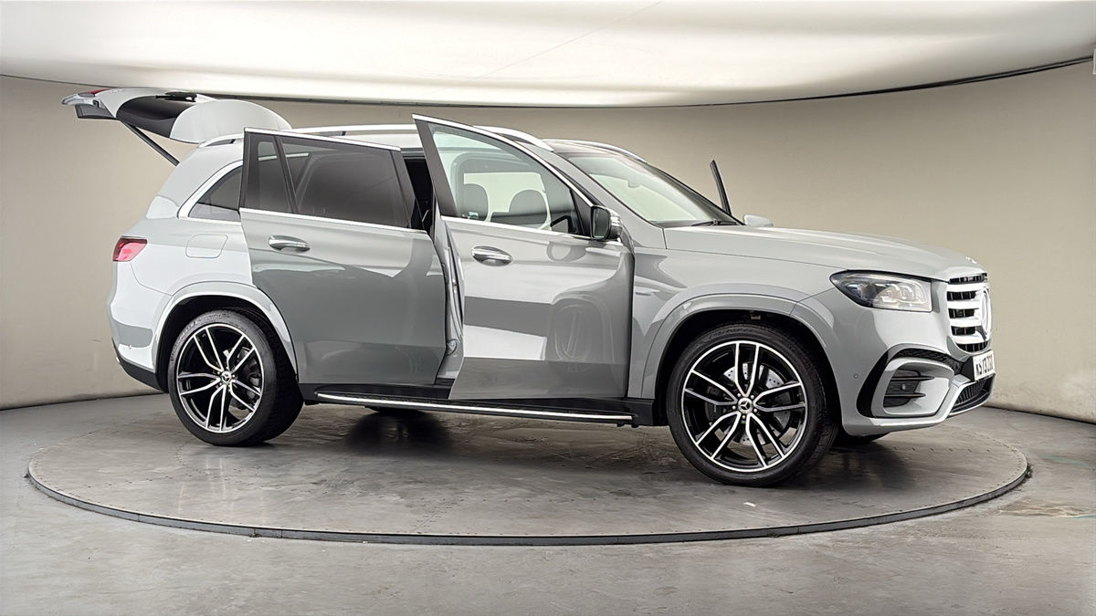 More views of Mercedes-Benz GLS