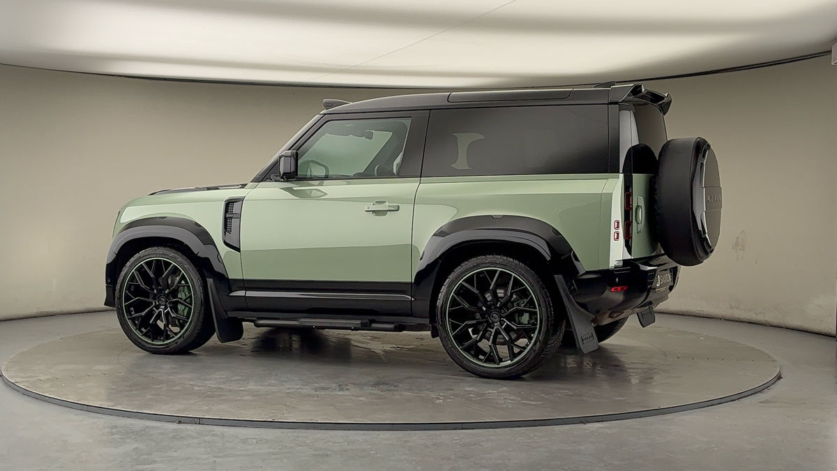 More views of Land Rover Defender 90