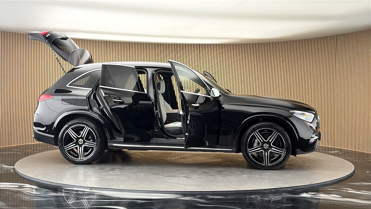 More views of Mercedes-Benz GLC