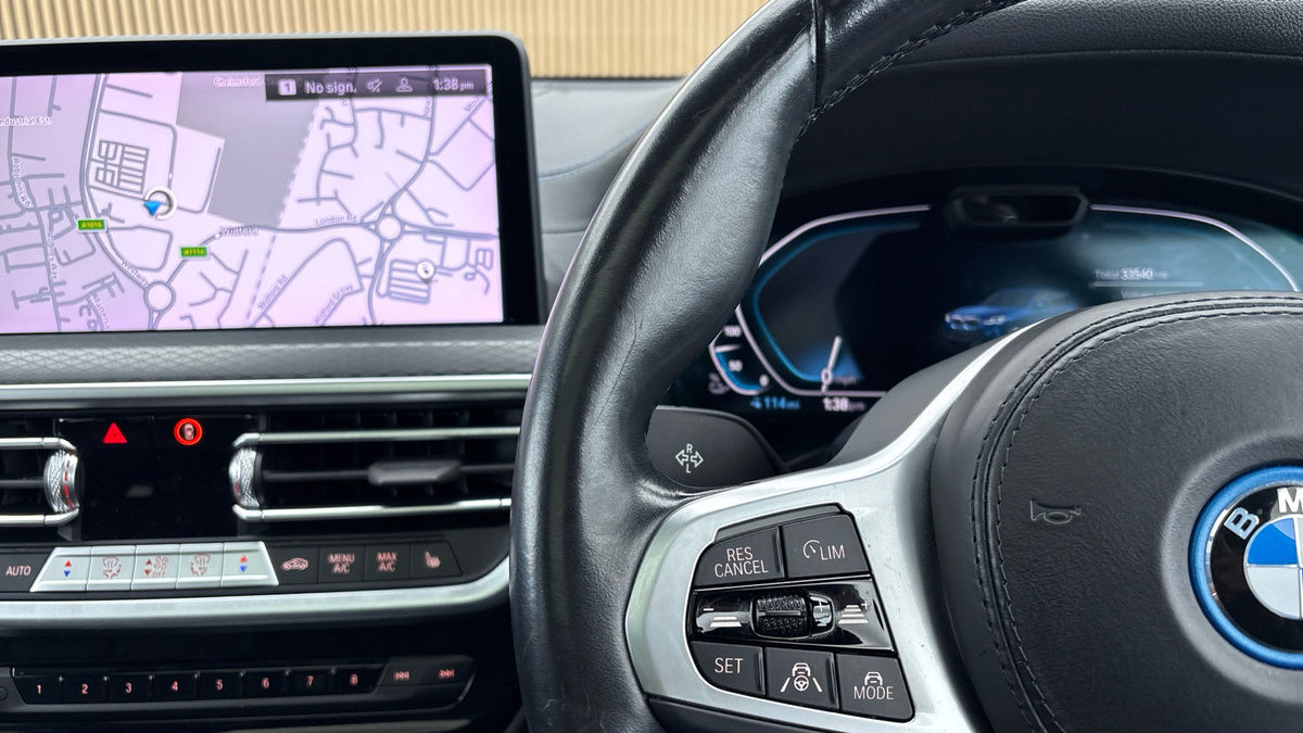 BMW iX3 Image 13