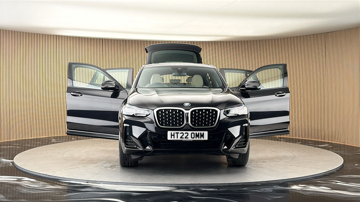 More views of BMW X4