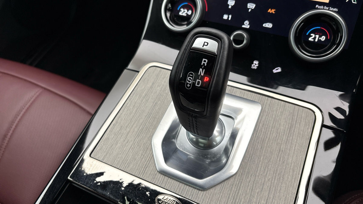 Land Rover Range Rover Evoque Image 26