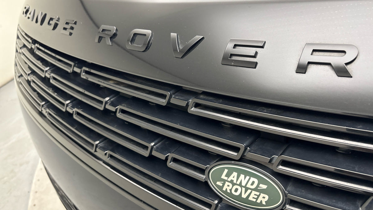 Land Rover Range Rover Sport Image 24