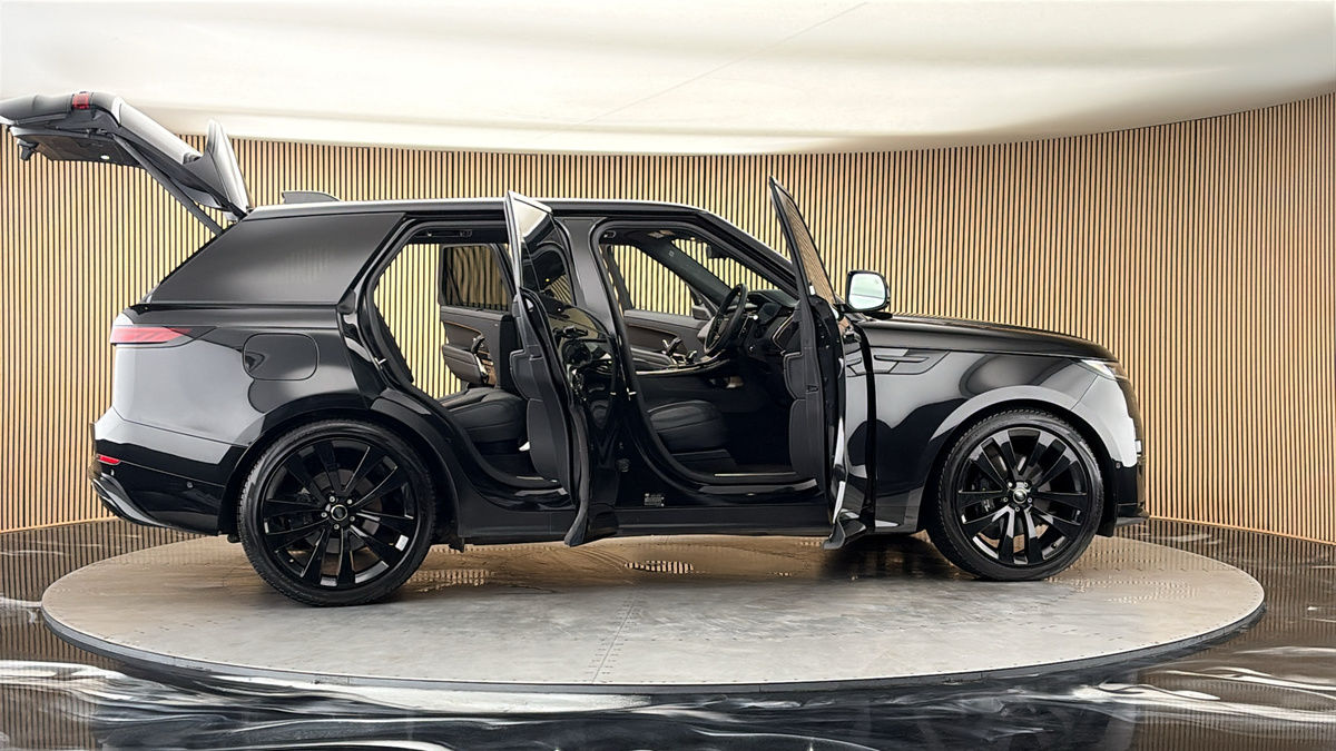 More views of Land Rover Range Rover Sport