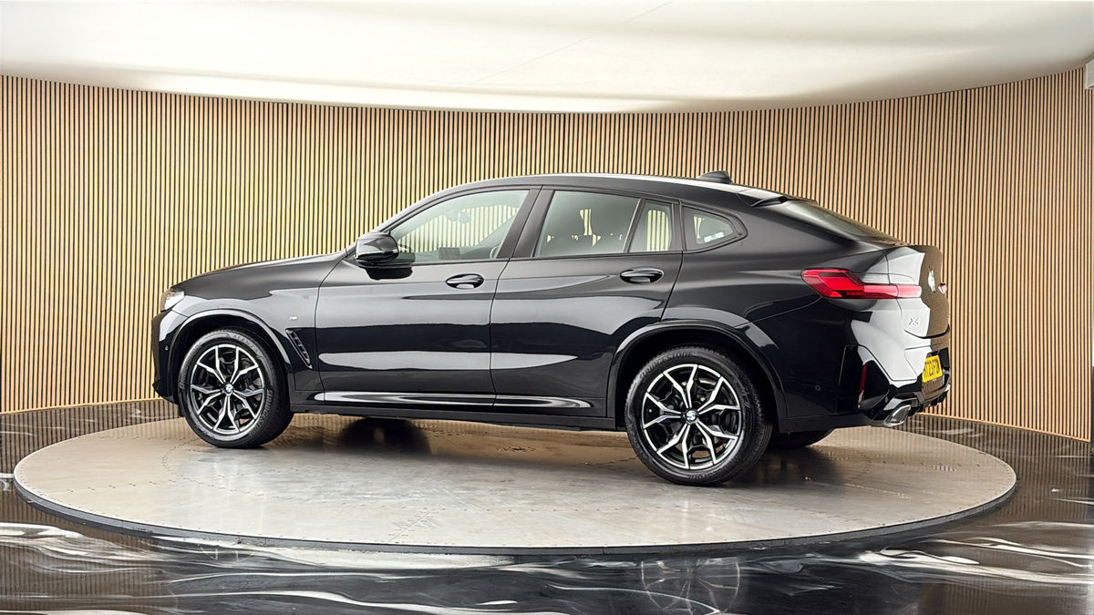 More views of BMW X4