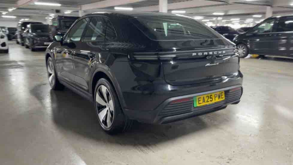 More views of Porsche Macan
