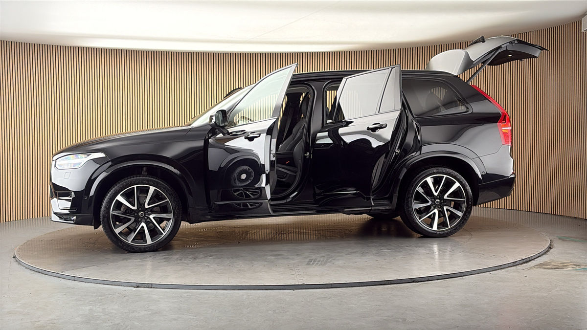 More views of Volvo XC90
