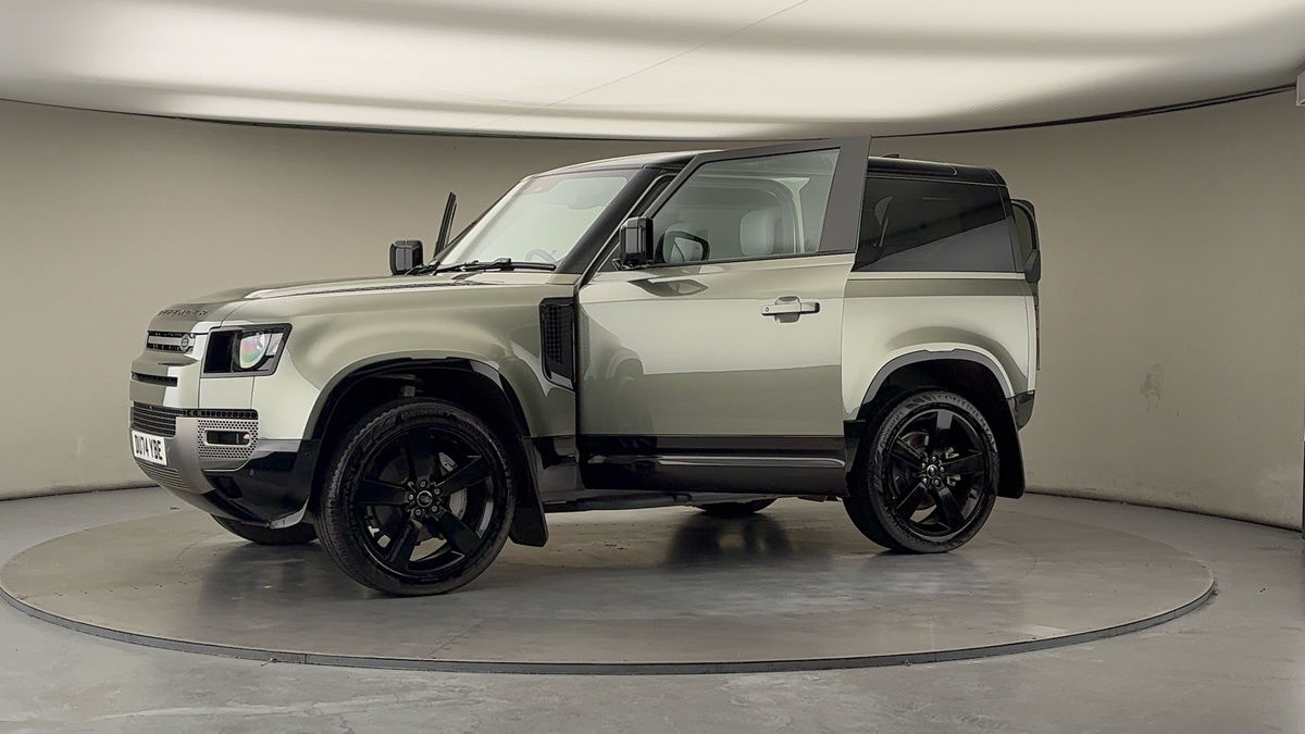 More views of Land Rover Defender 90