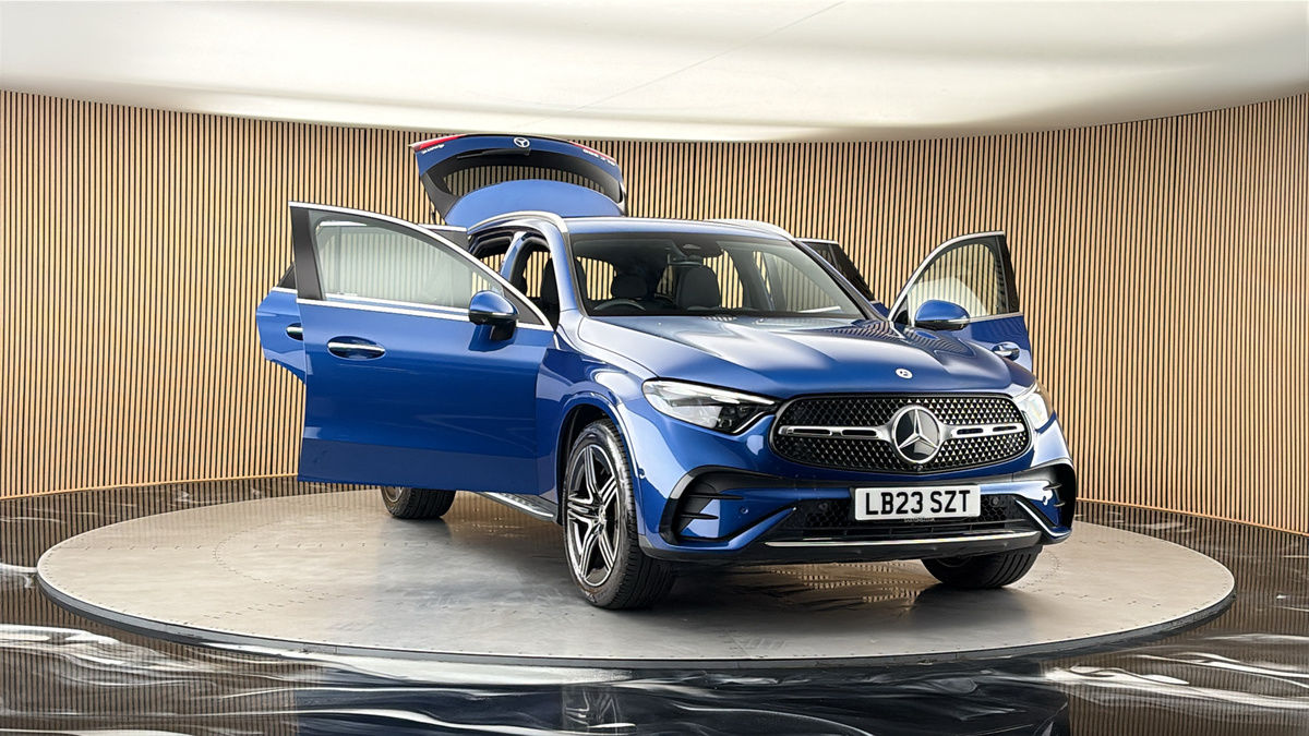 More views of Mercedes-Benz GLC