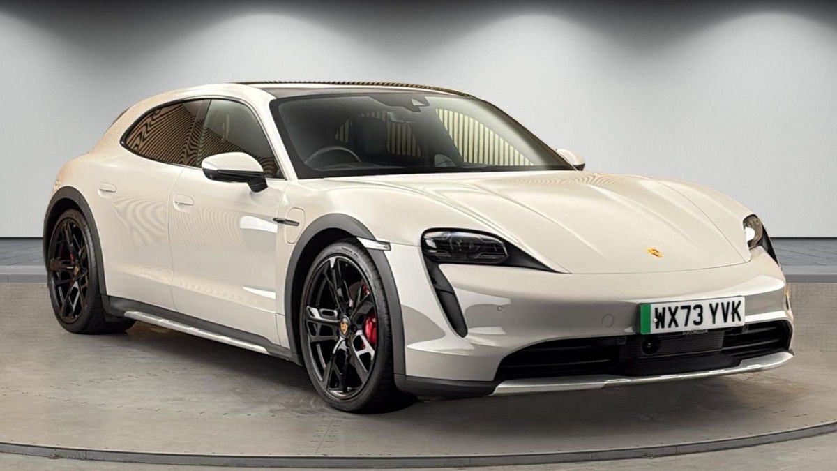 Porsche Taycan Sticky Header Image