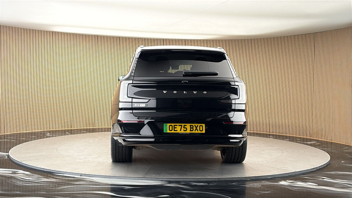 More views of Volvo EX90