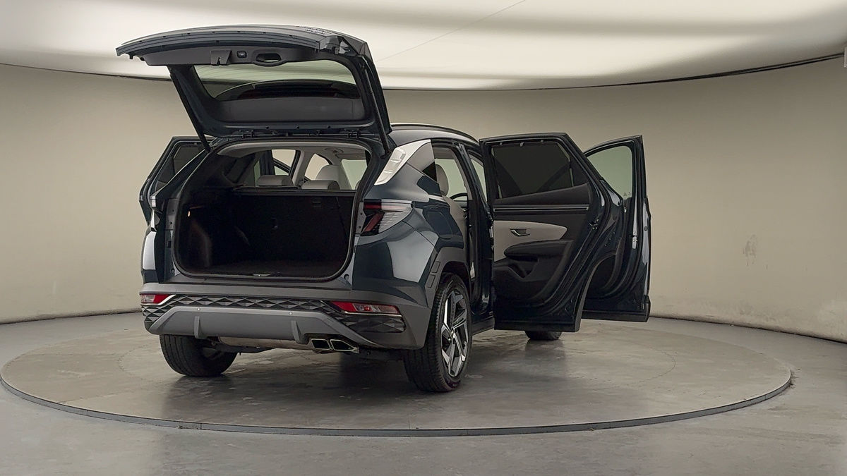 More views of Hyundai TUCSONix35