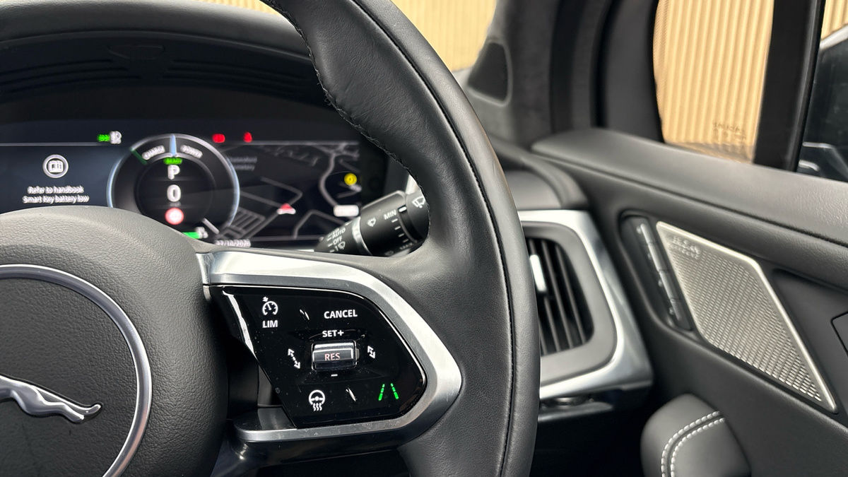 Jaguar I-PACE Image 14