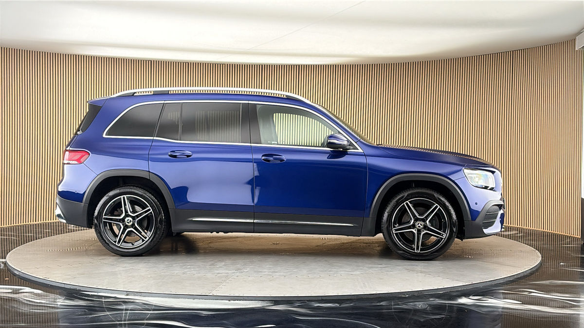 More views of Mercedes-Benz GLB