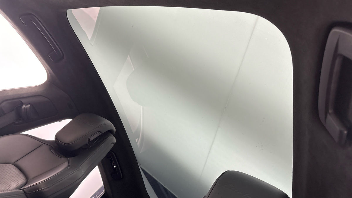 Porsche Taycan Image 11