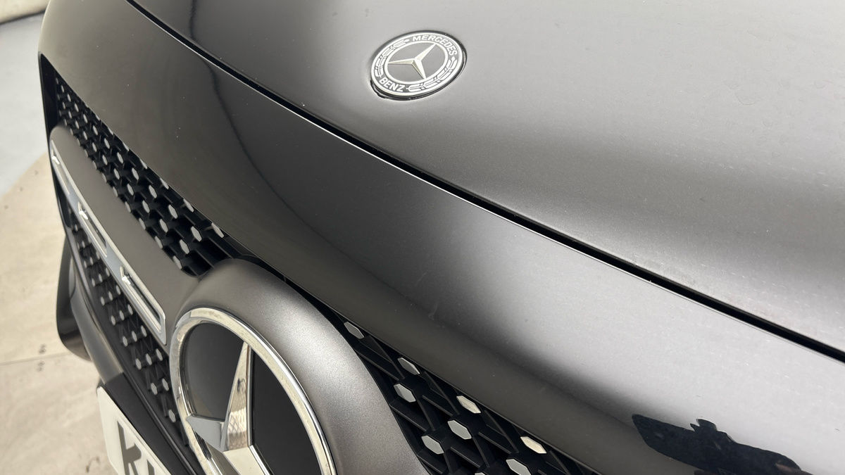 Mercedes-Benz GLB Image 24