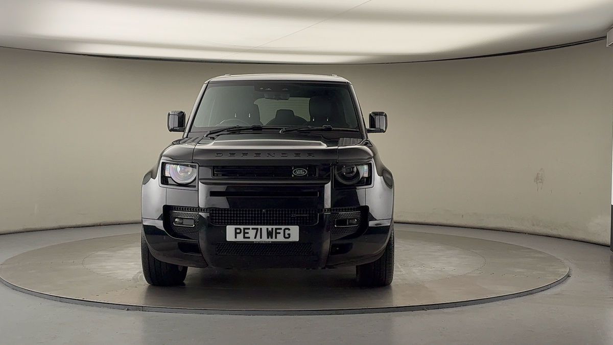 Land Rover Defender 110 Image 3