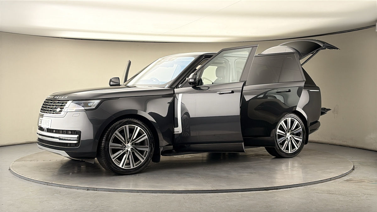 More views of Land Rover Range Rover