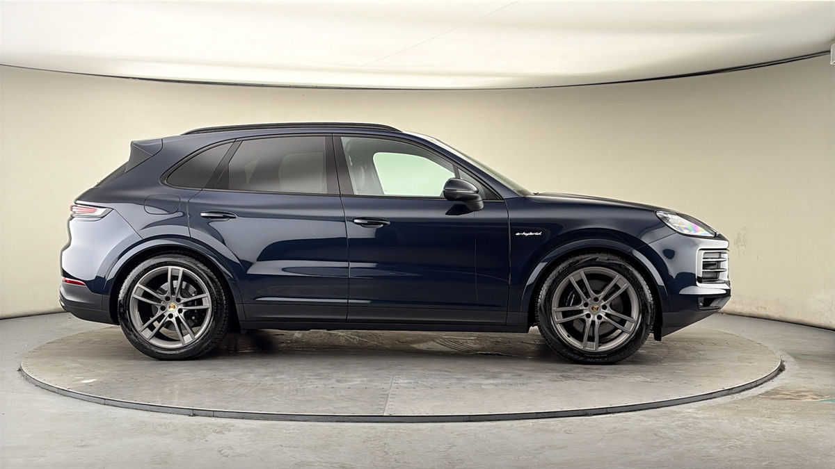 More views of Porsche Cayenne