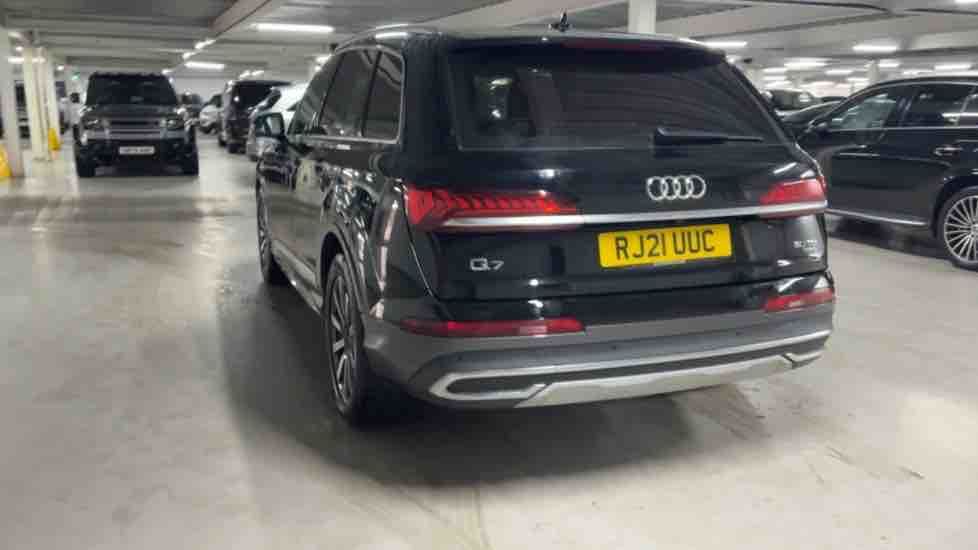 More views of Audi Q7