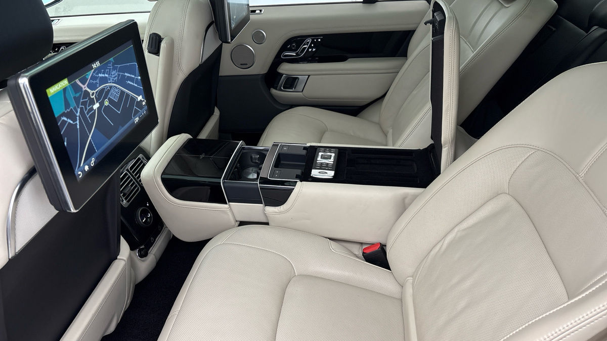 Land Rover Range Rover Image 9