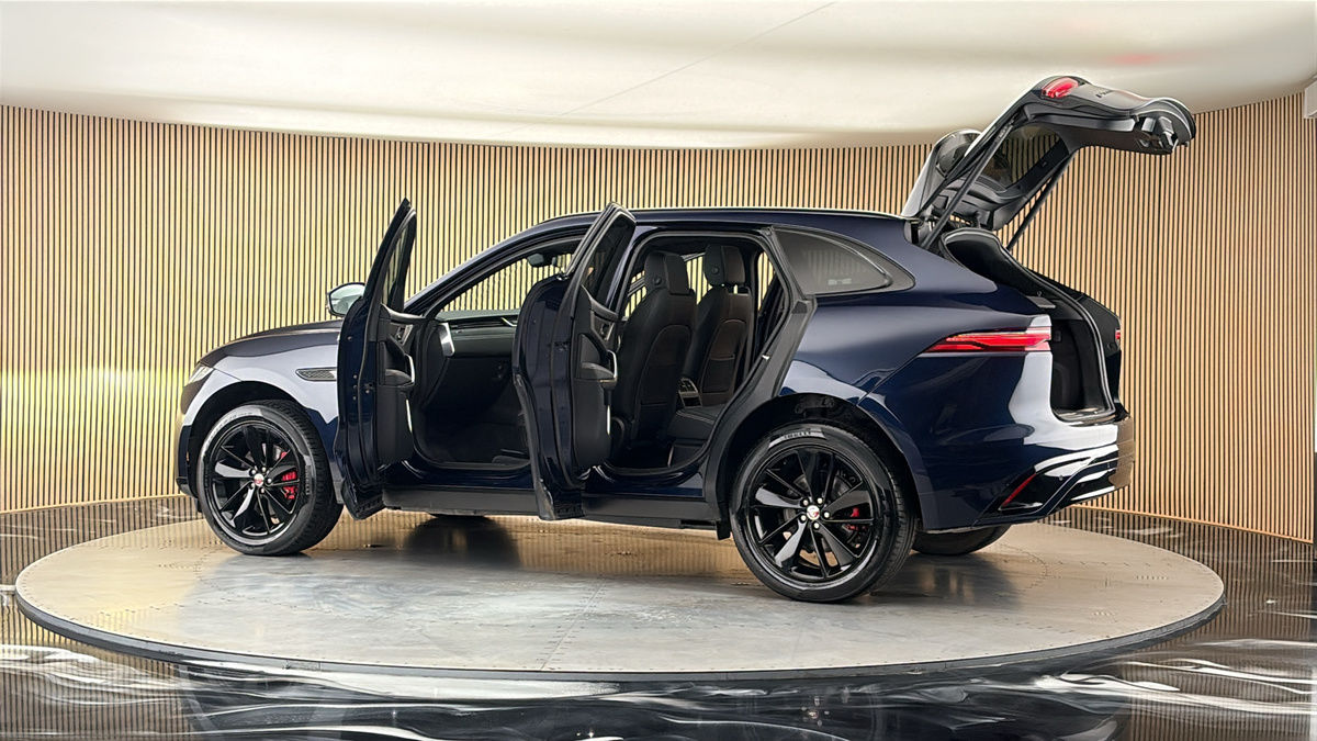 More views of Jaguar F-PACE