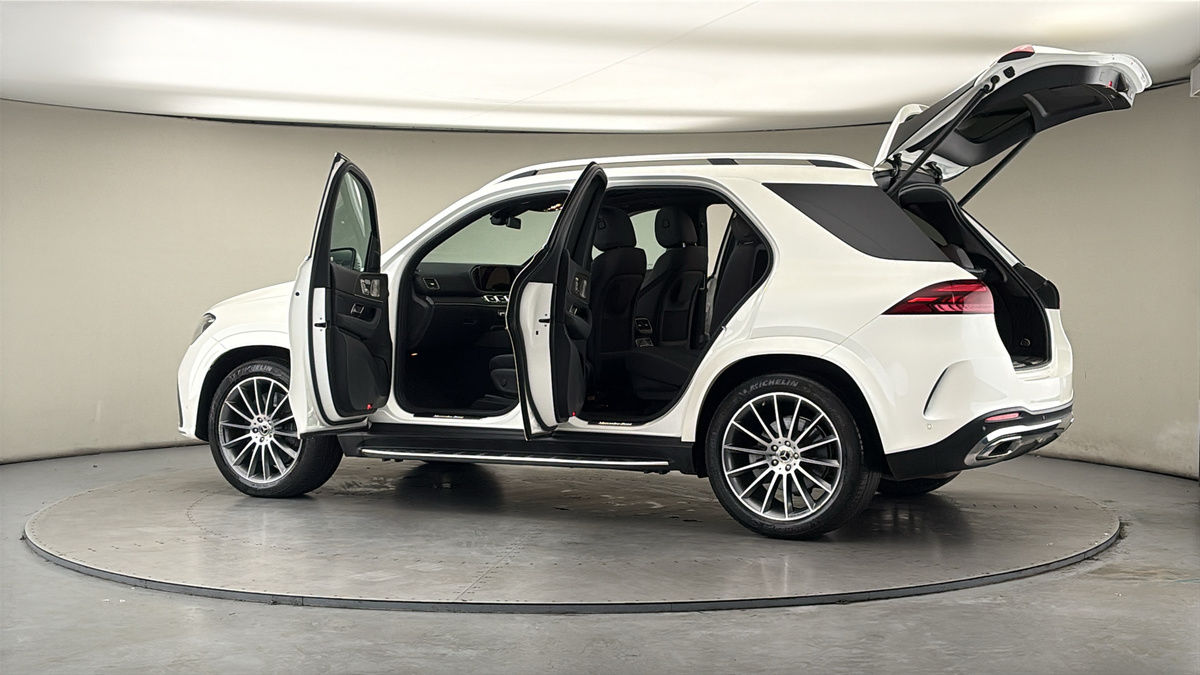 More views of Mercedes-Benz GLE