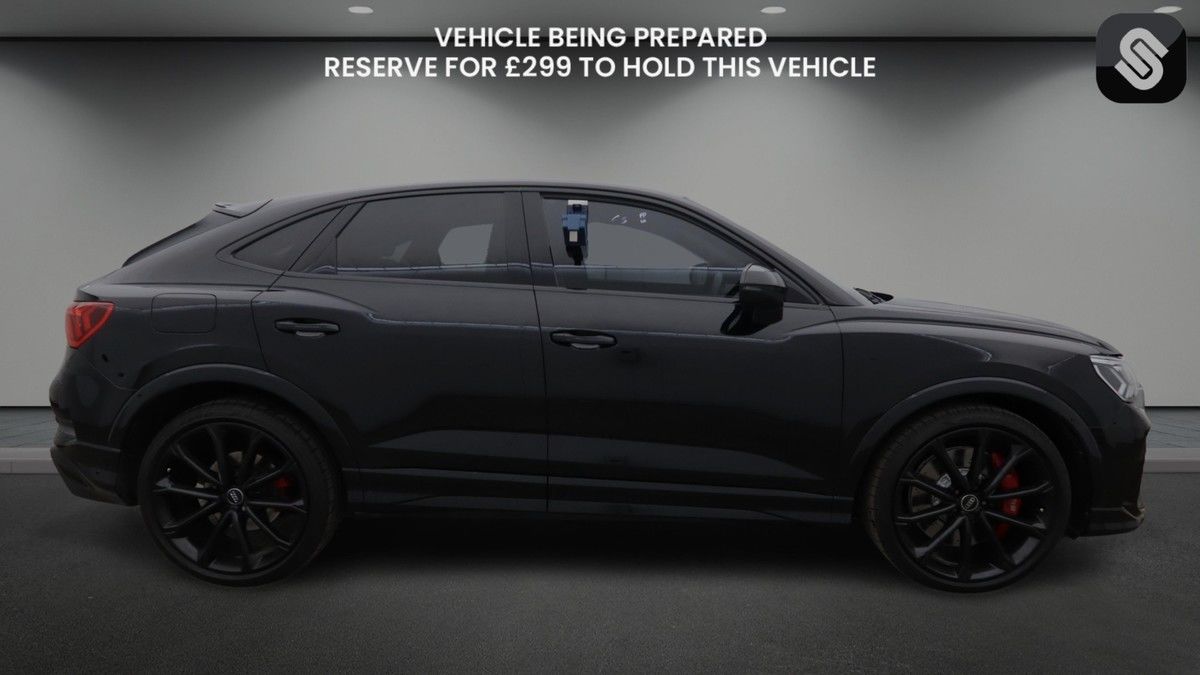 Audi RS Q3 Image 5