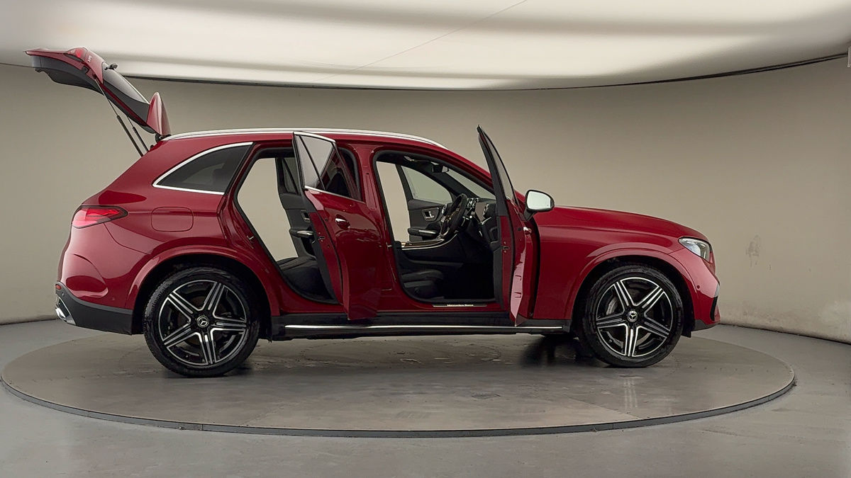 More views of Mercedes-Benz GLC