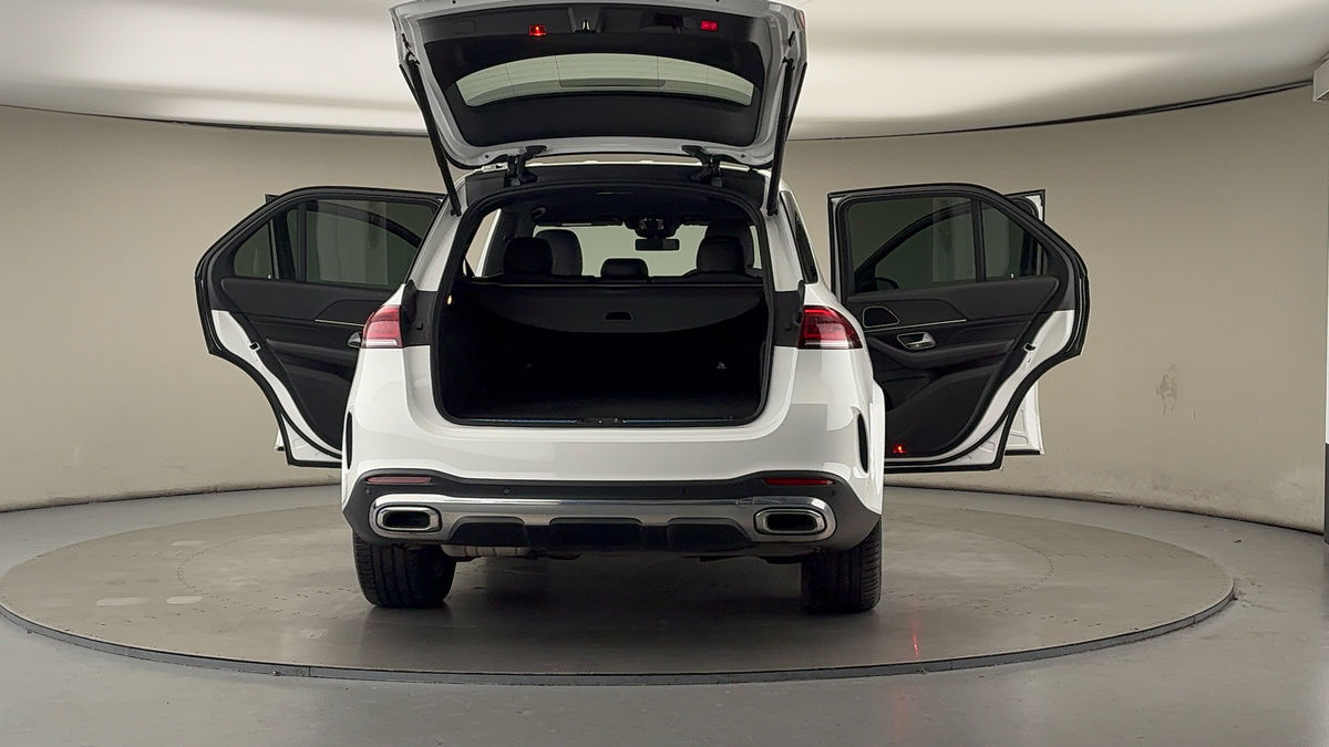 More views of Mercedes-Benz GLE