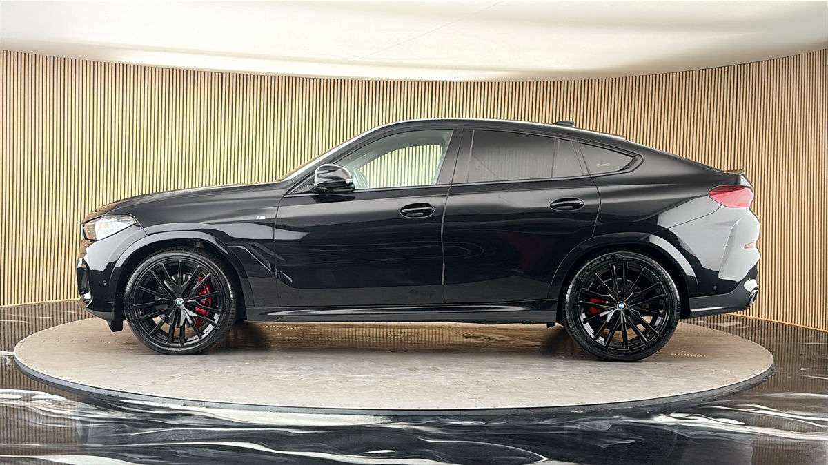 BMW X6 Image 15