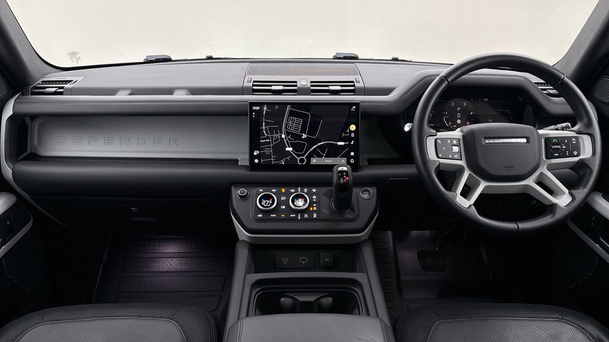 Land Rover Defender 110 Urban Image 12