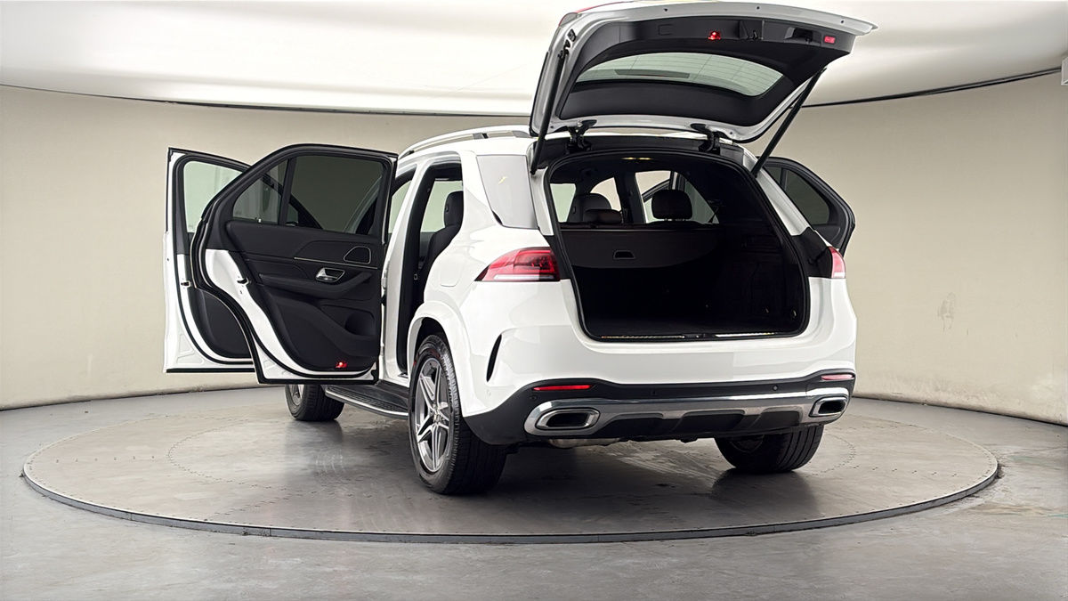 More views of Mercedes-Benz GLE