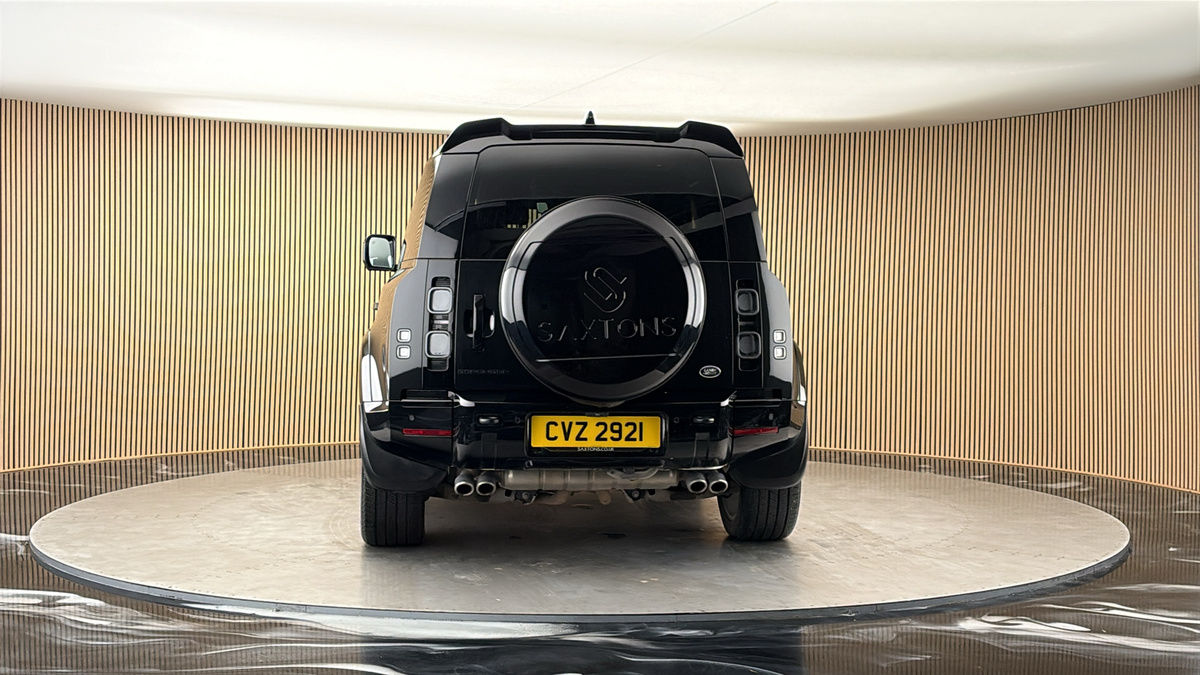 More views of Land Rover Defender 90