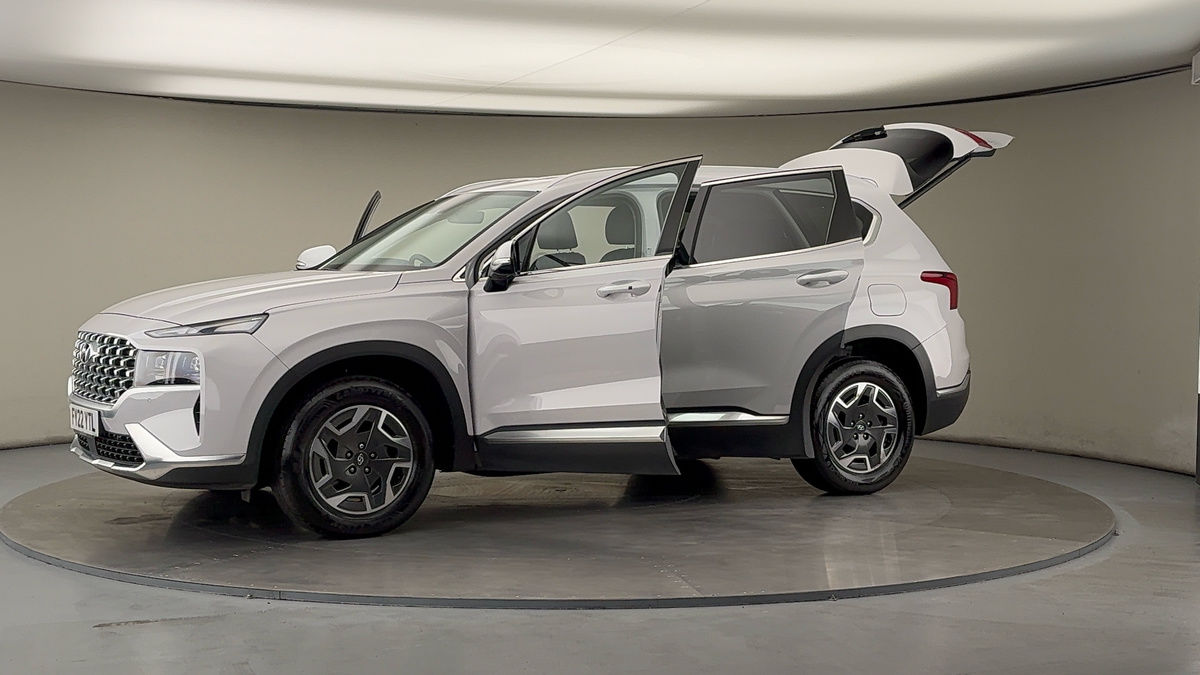 More views of Hyundai Santa Fe