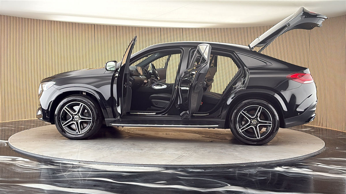 More views of Mercedes-Benz GLE