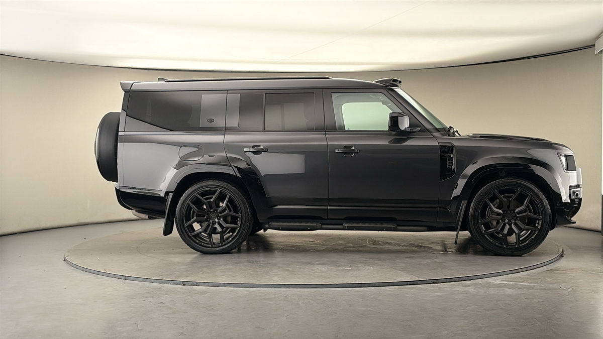 More views of Land Rover Defender 130