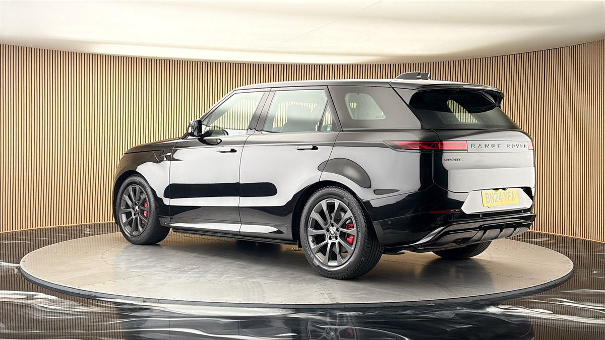 More views of Land Rover Range Rover Sport