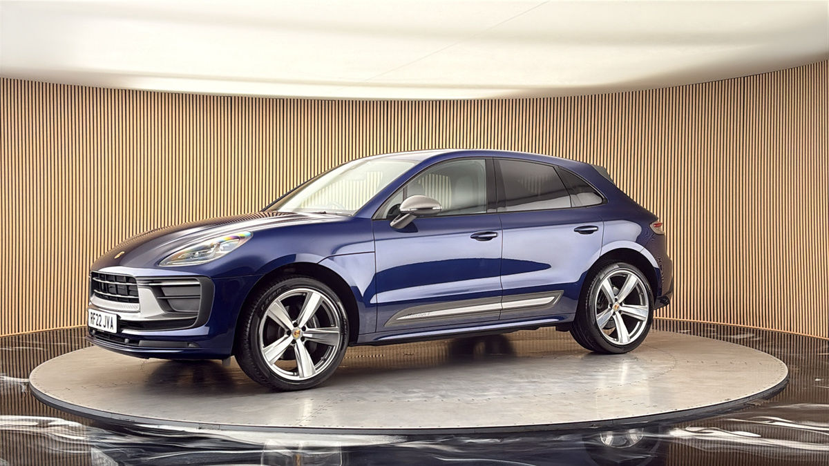 More views of Porsche Macan