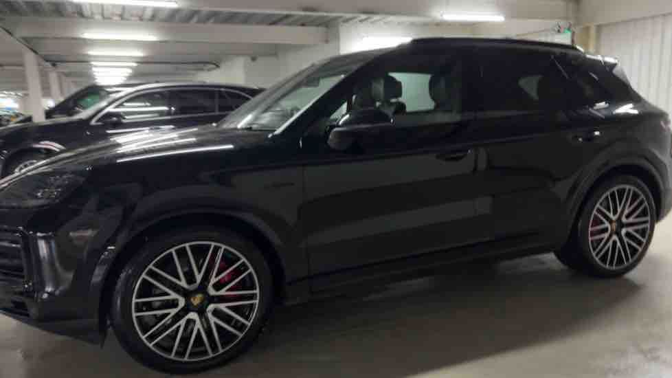 More views of Porsche Cayenne