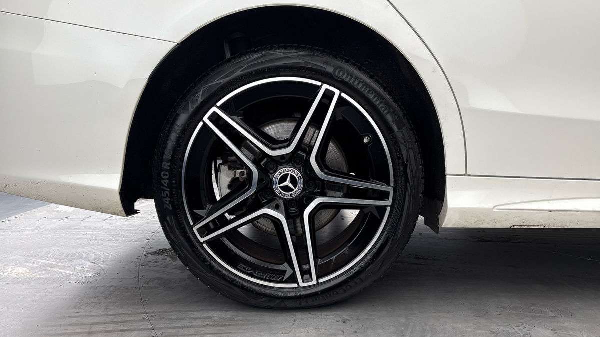 Mercedes-Benz C Class Image 10