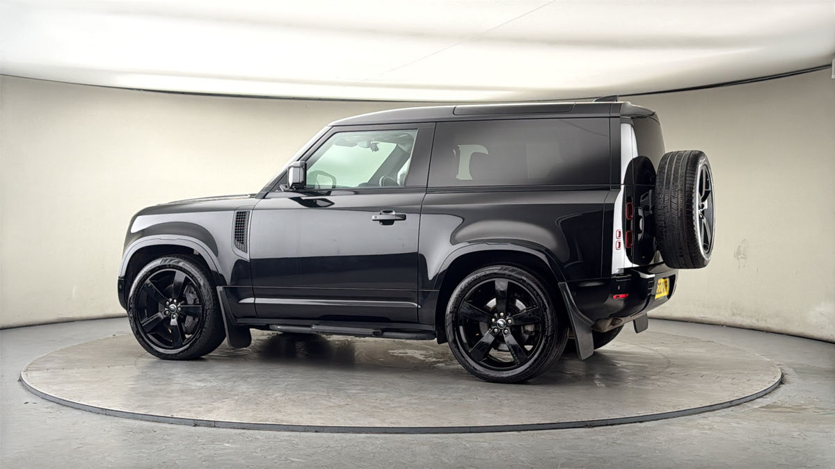More views of Land Rover Defender 90