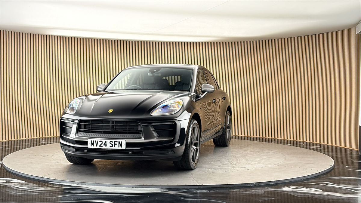 More views of Porsche Macan