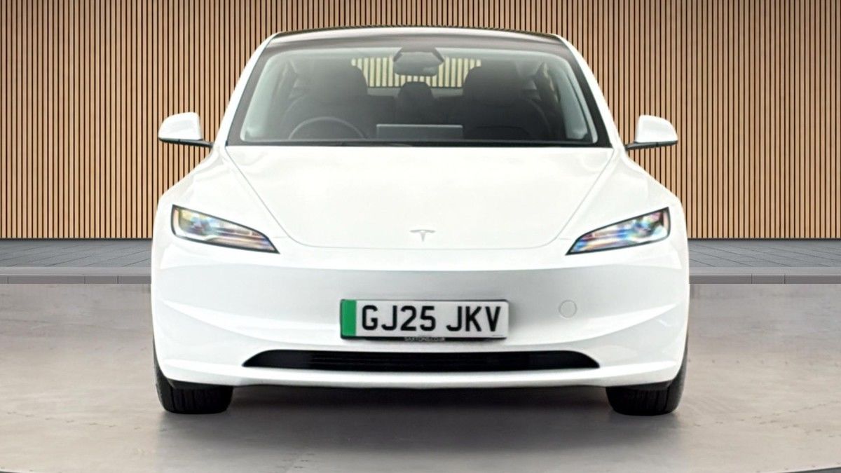 Tesla Model 3 Image 3