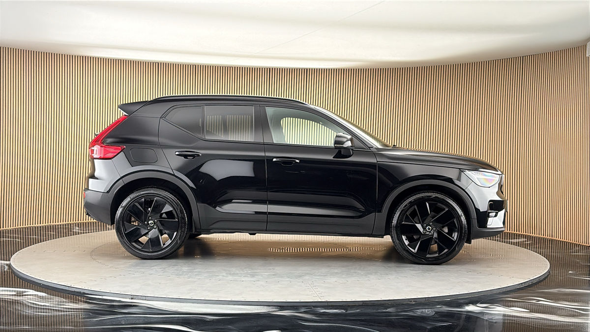 More views of Volvo XC40