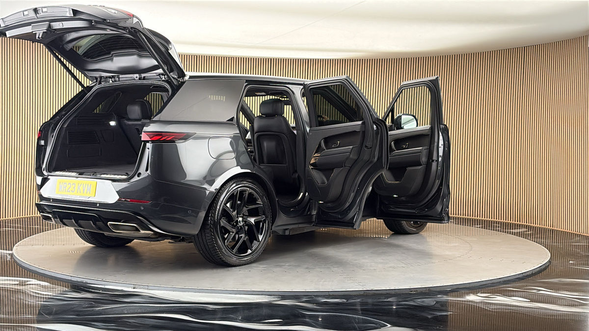 More views of Land Rover Range Rover Sport