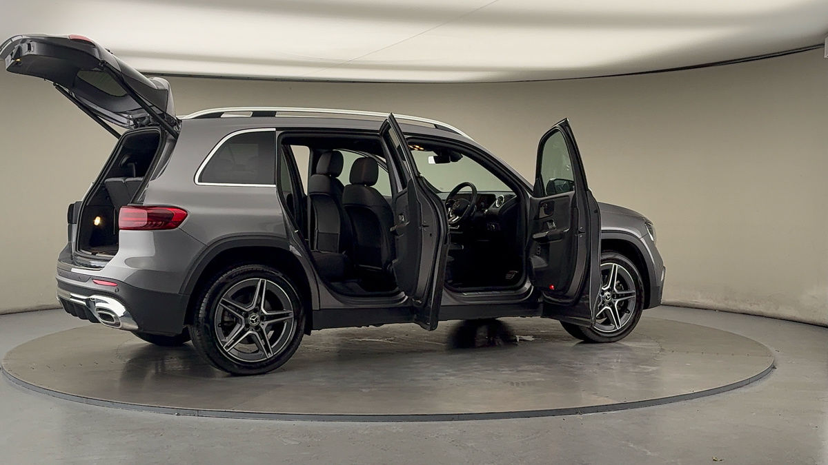 More views of Mercedes-Benz GLB