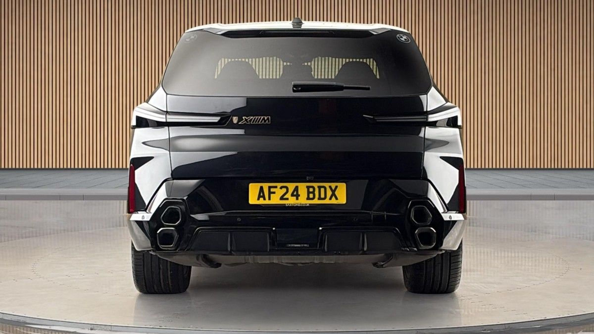 BMW XM Image 4