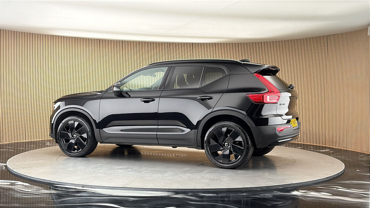 More views of Volvo XC40